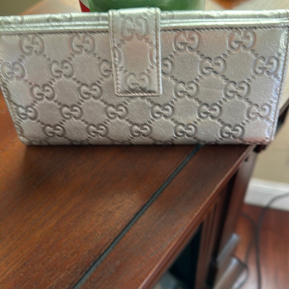 Gucci wallet